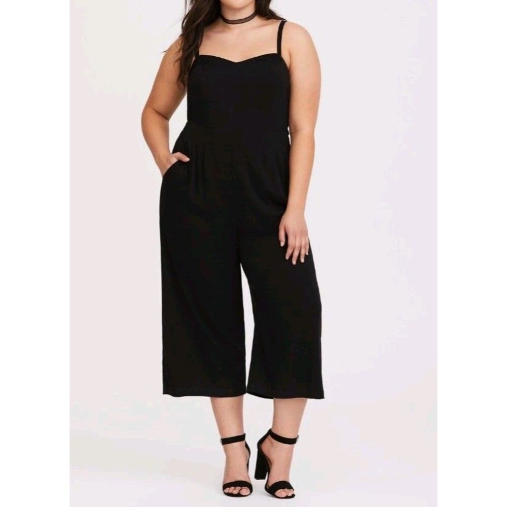Torrid Black Challis Culotte Jumpsuit Size 2 Wide Leg Sleeveless V Neck Pockets